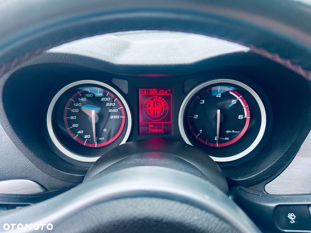 Alfa Romeo 159 1.9JTDM Q-ti - 11