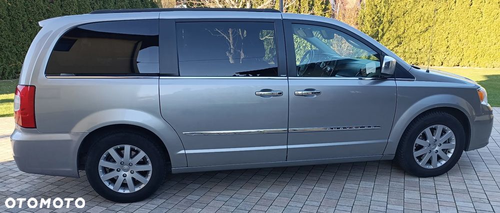 Chrysler Town & Country 3.6 Touring - 4