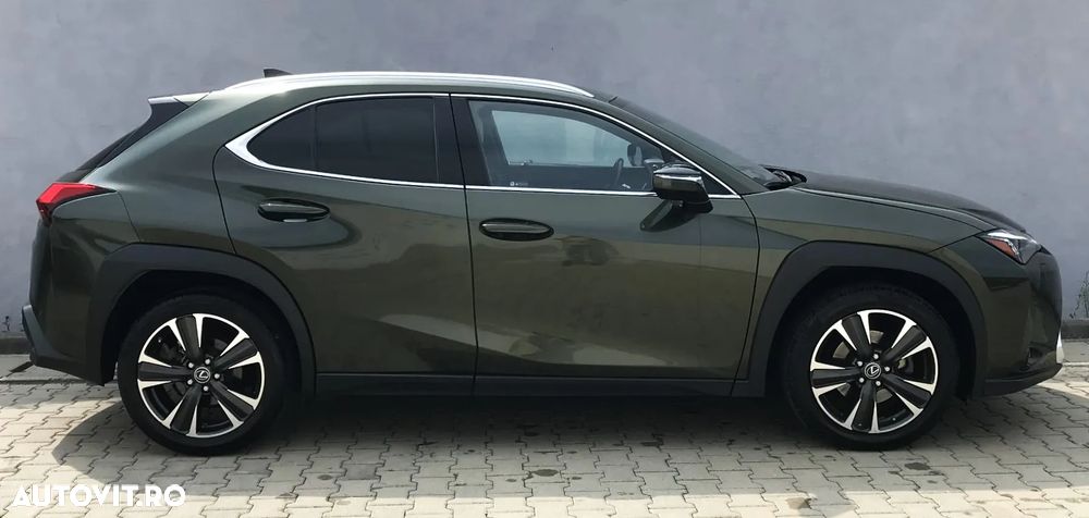 Lexus UX 250h E-FOUR Luxury ML - 9