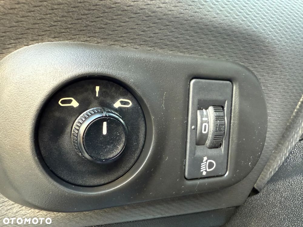 Citroën C4 Cactus BlueHDi 100 Stop&Start Shine Edition - 28