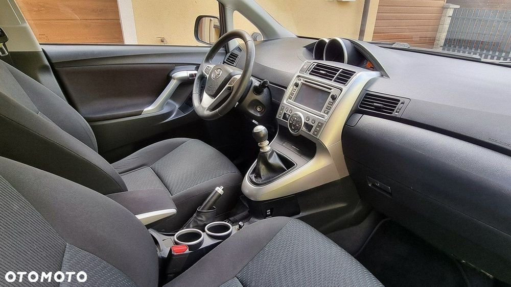 Toyota Verso - 12