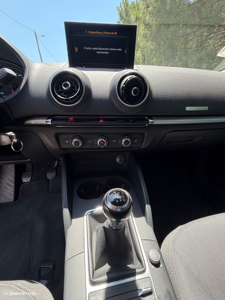 Audi A3 Sportback 1.6 TDI Advance Ultra - 10