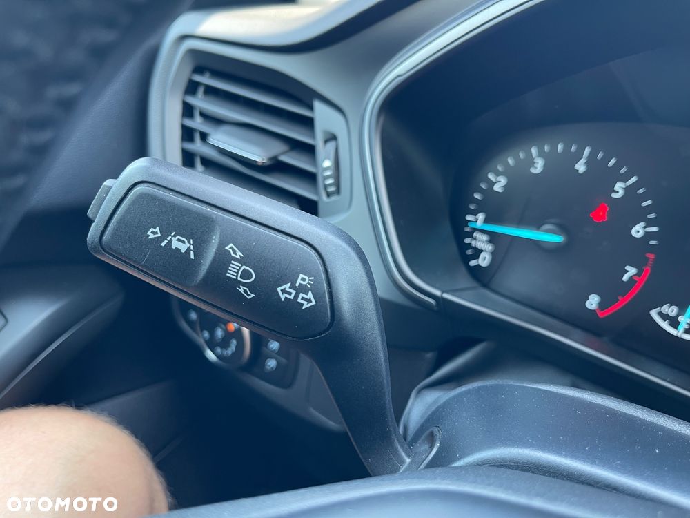 Ford Focus Turnier 1.0 EcoBoost Start-Stopp-System COOL&CONNECT DESIGN - 37