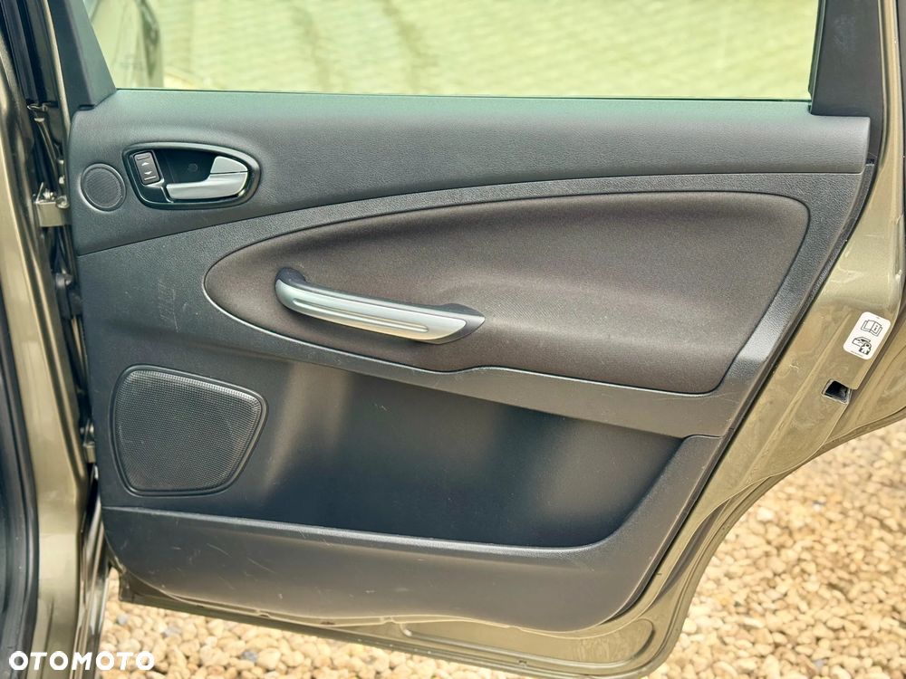 Ford Galaxy 2.0 FF Titanium - 16