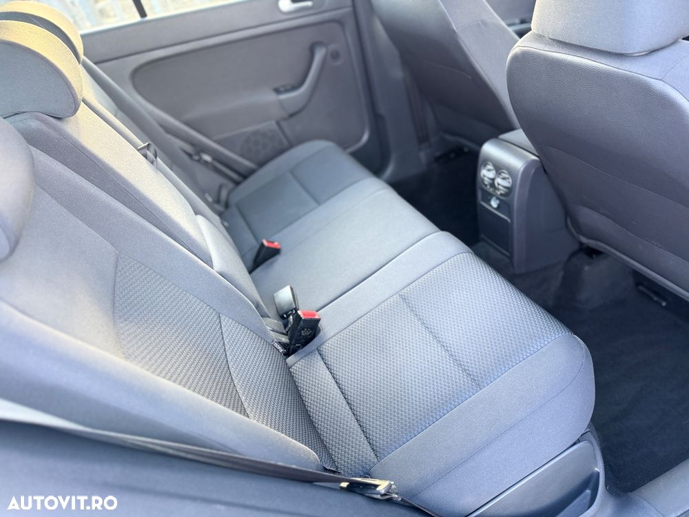 Volkswagen Golf Plus 1.6 TDI DPF BMT Comfortline - 7