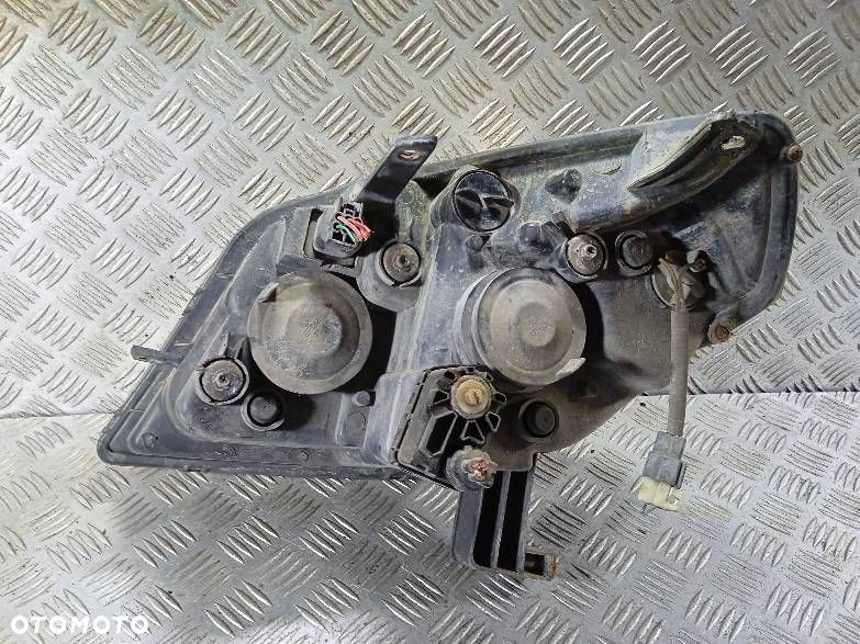 LAMPA PRAWA PRZEDNIA GEELY MK Cross - 2