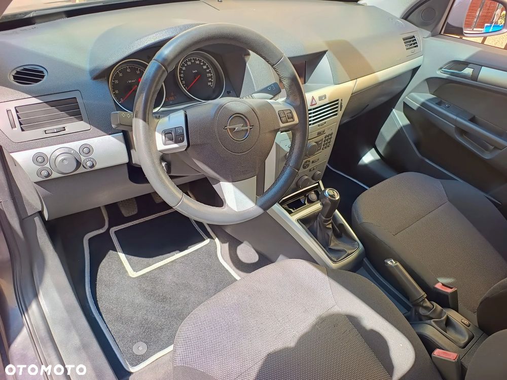 Opel Astra - 18