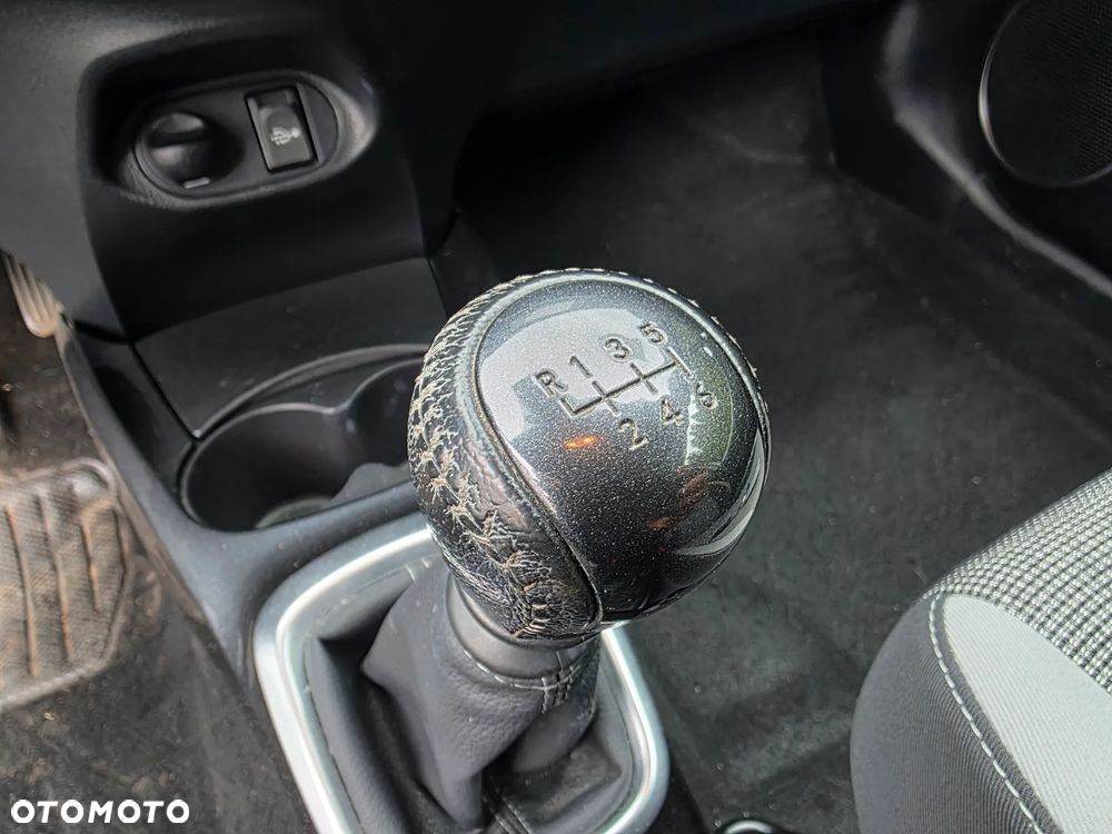 Toyota Yaris 1.5 20th Anniversary - 30