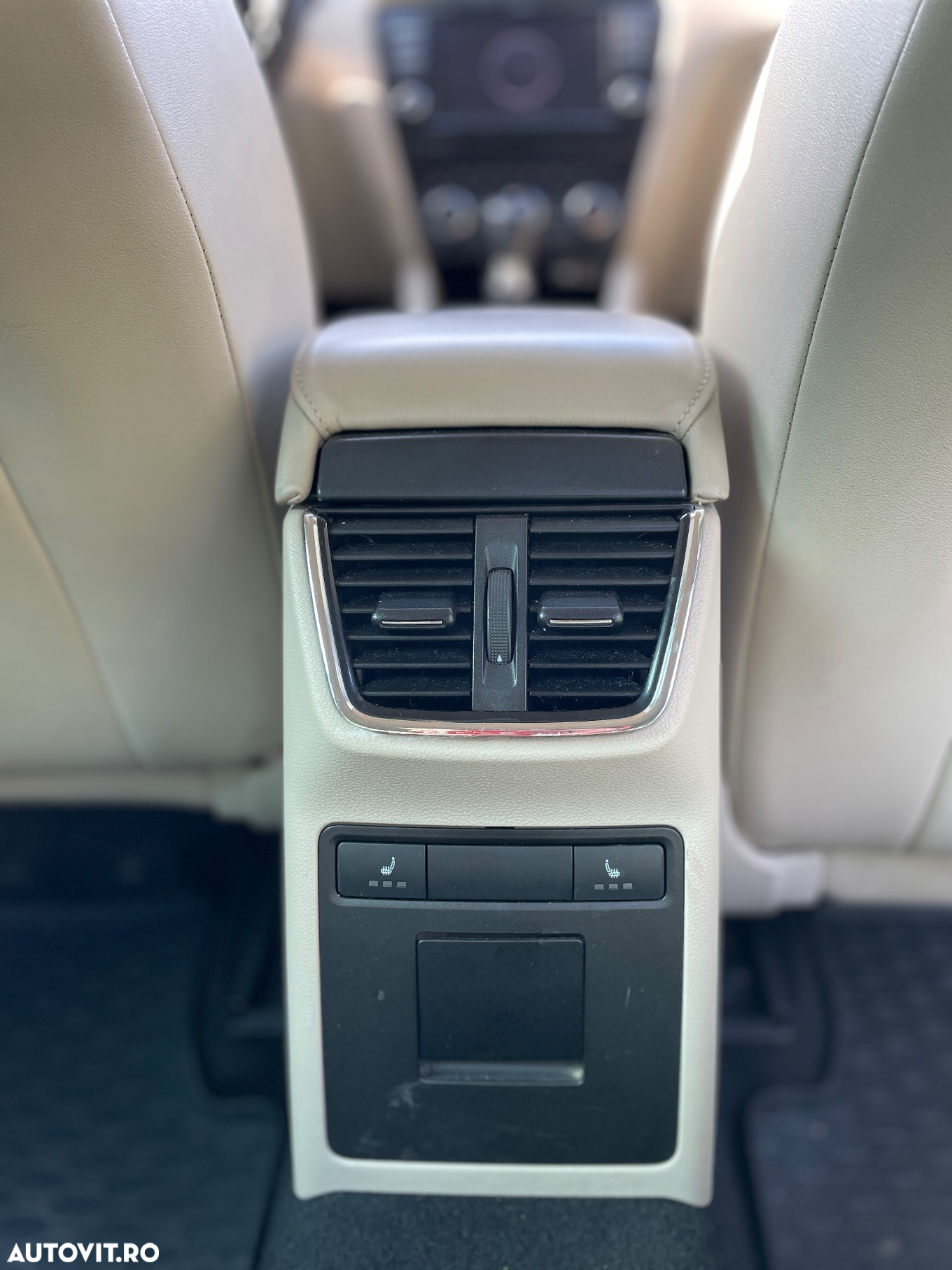 Skoda Octavia Combi Diesel 2.0 TDI DSG Style - 10