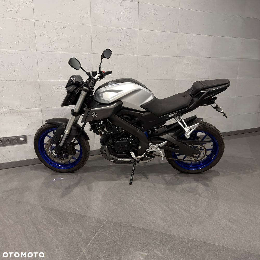 Yamaha MT - 8