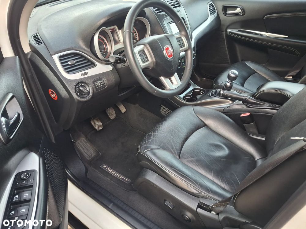 Fiat Freemont 2.0 Multijet Urban - 27