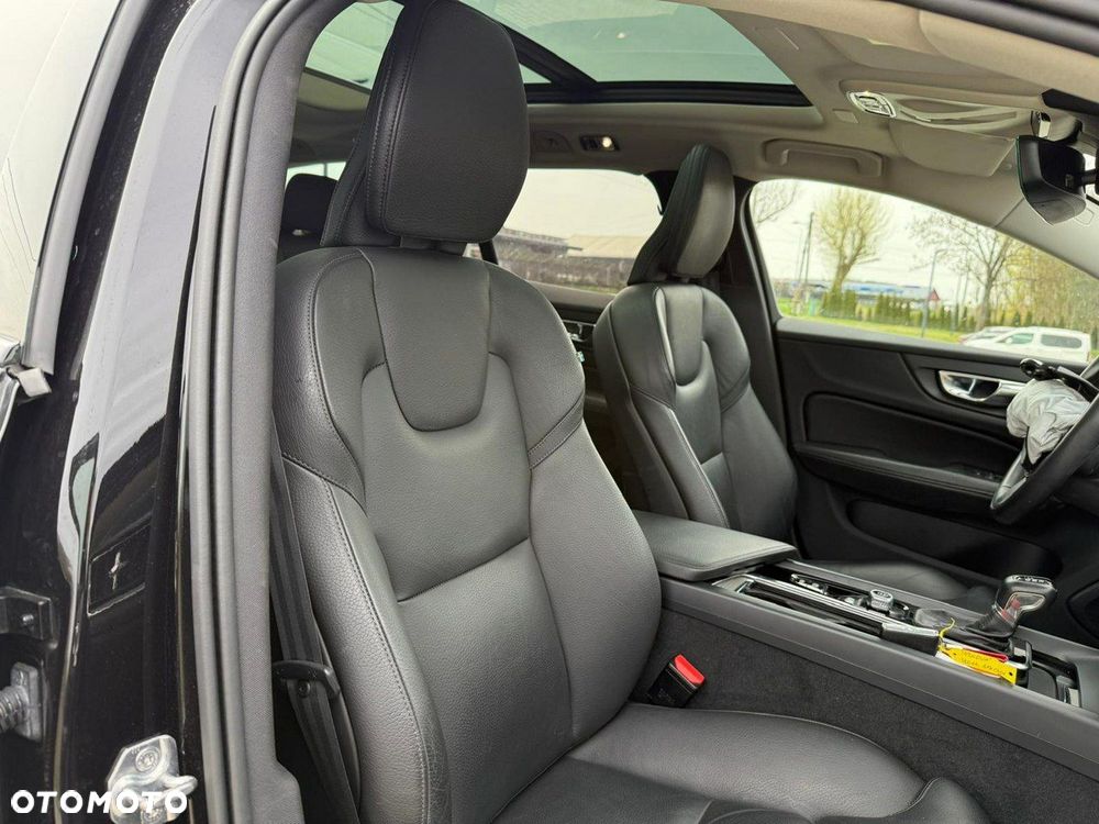 Volvo V60 Cross Country D4 AWD Geartronic Pro - 18