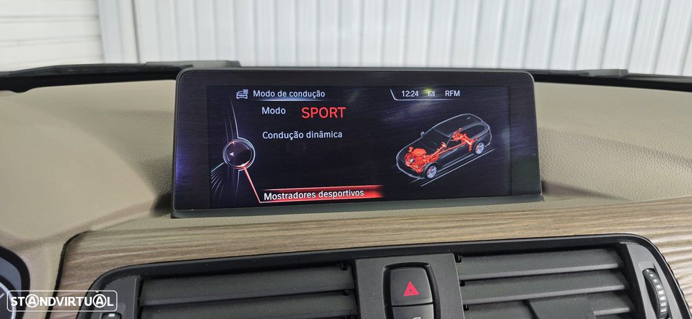 BMW 320 d Sport-Aut. Modern Line - 43