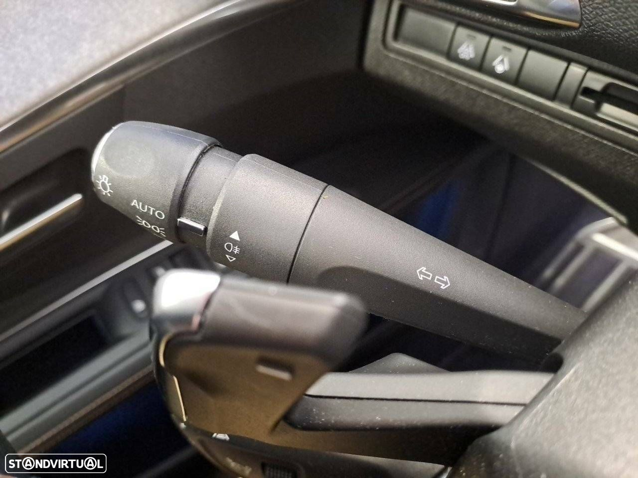 Peugeot 3008 1.5 BlueHDi GT EAT8 - 14