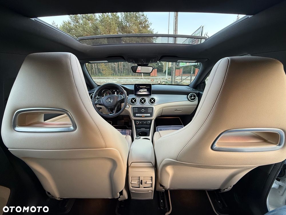 Mercedes-Benz CLA - 11