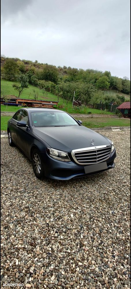 Mercedes-Benz E 200 d 9G-TRONIC - 2