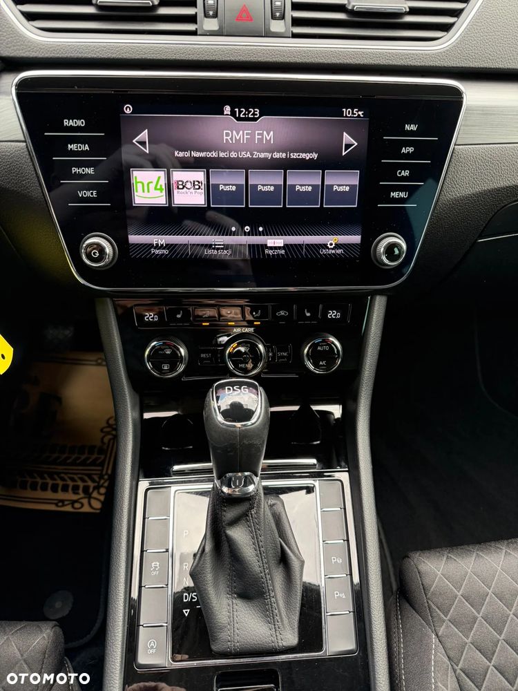 Skoda Superb 2.0 TDI DSG Premium Edition - 17