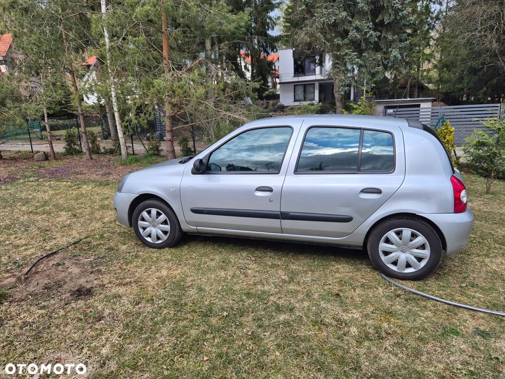 Renault Clio 1.2 16V Authentique - 6