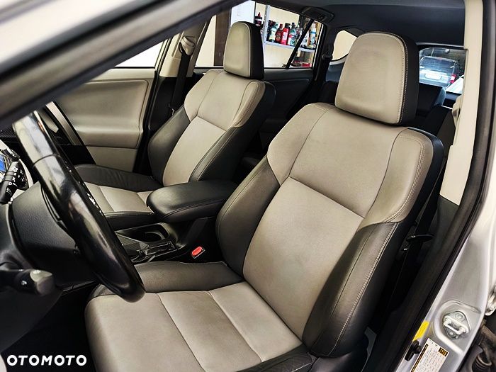 Toyota RAV4 - 23