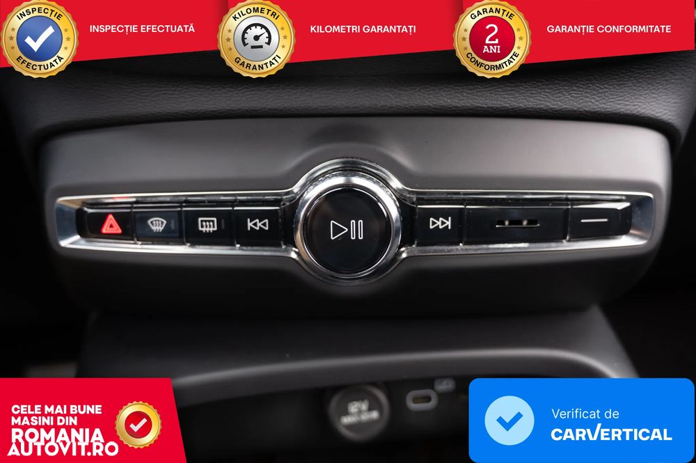 Volvo XC 40 Recharge Twin Motor AWD Plus - 18