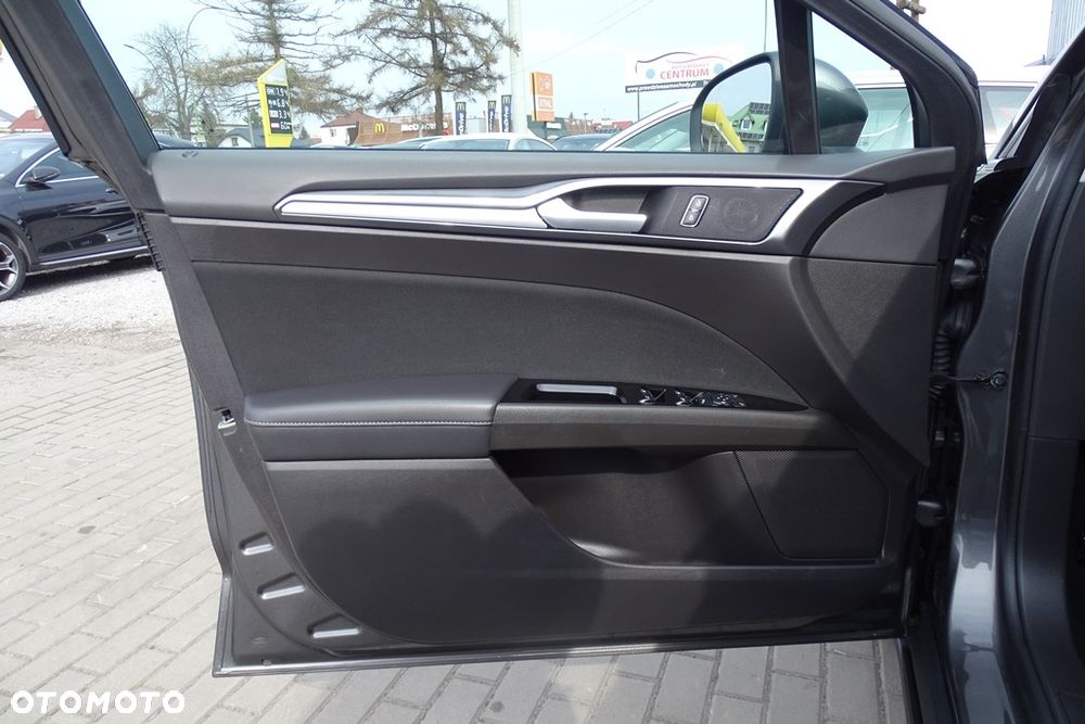 Ford Mondeo - 9
