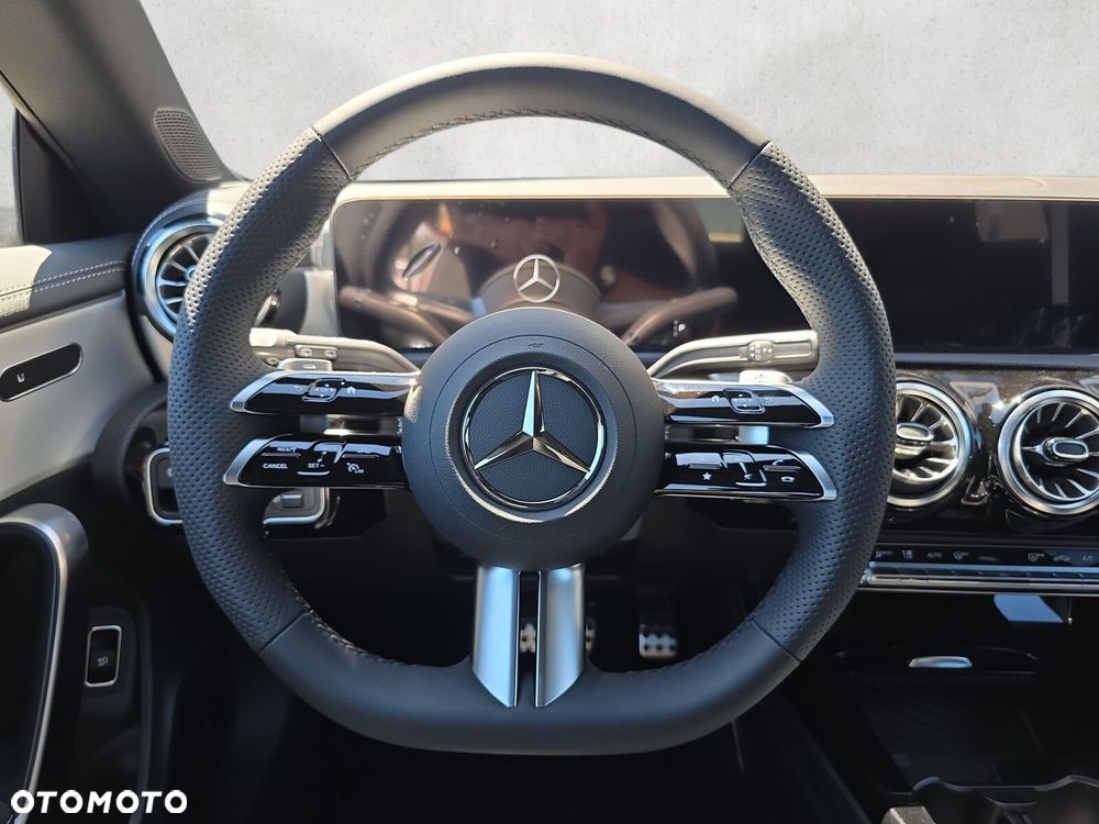 Mercedes-Benz CLA - 14