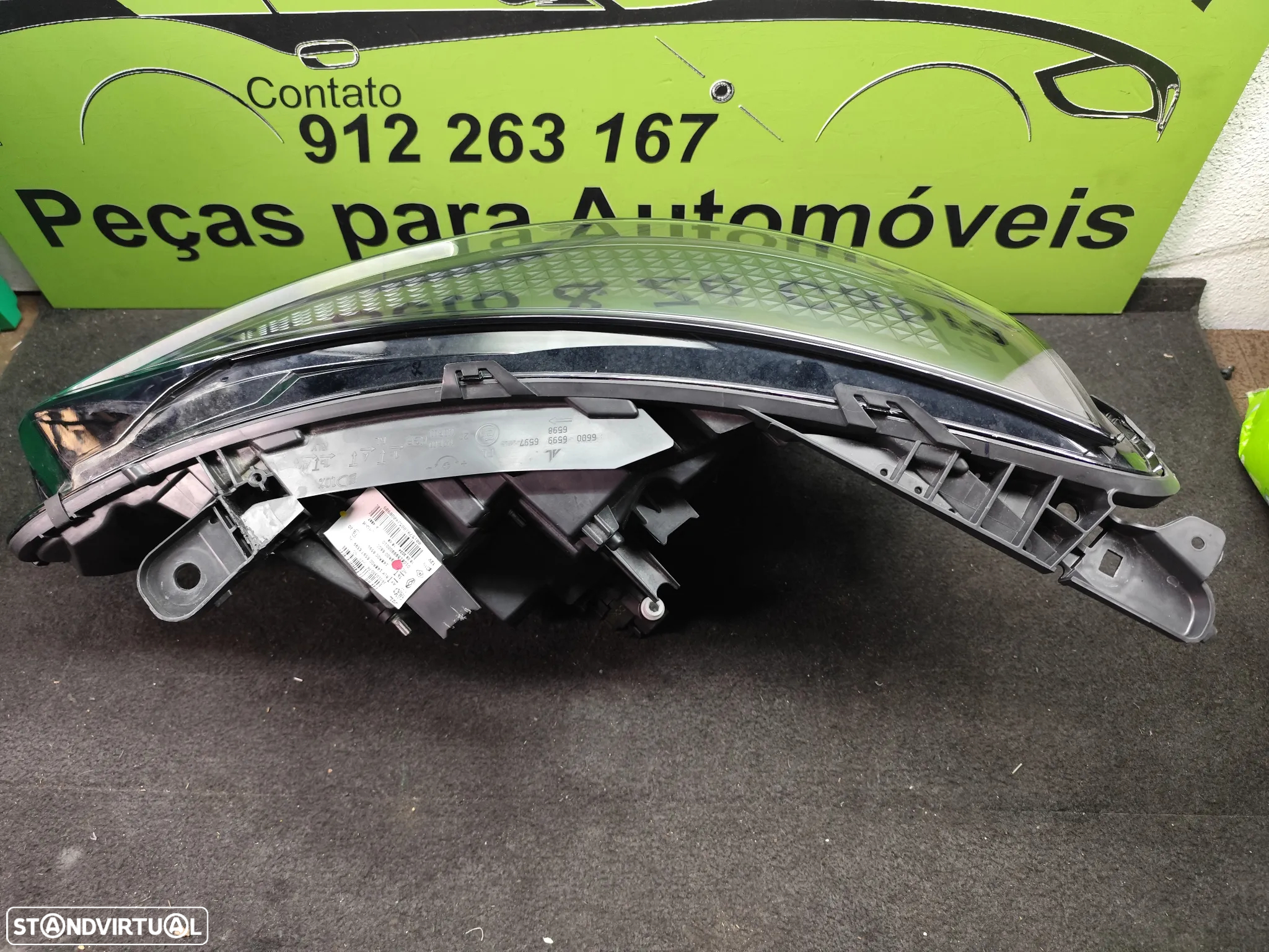 CLIO V 5 / COLT FAROL DIREITO LED - FF686 - 6