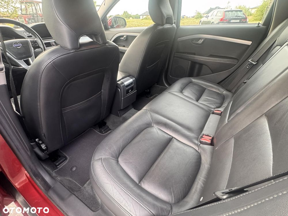 Volvo V70 D4 Momentum - 30