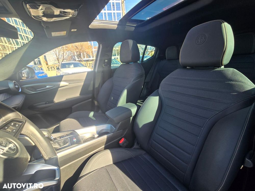 Alfa Romeo Tonale 1.3T PHEV Q4 280 CP AT6 Edizione Speciale - 6