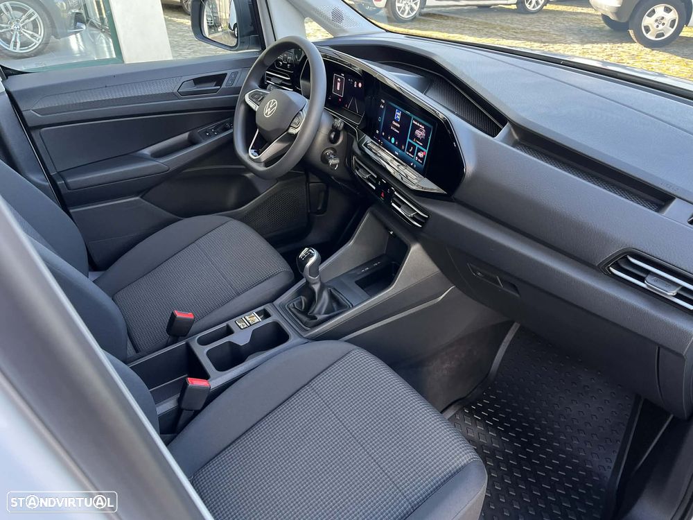 VW Caddy Maxi Cargo 2.0 TDi Business 102cv - 34