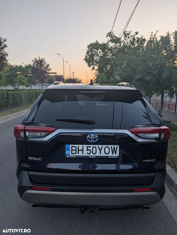 Toyota RAV4 2.0P CVT AWD Luxury - 17