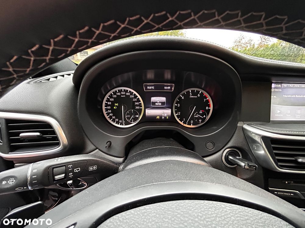 Infiniti Q30 1.6t Sport 7DCT - 11
