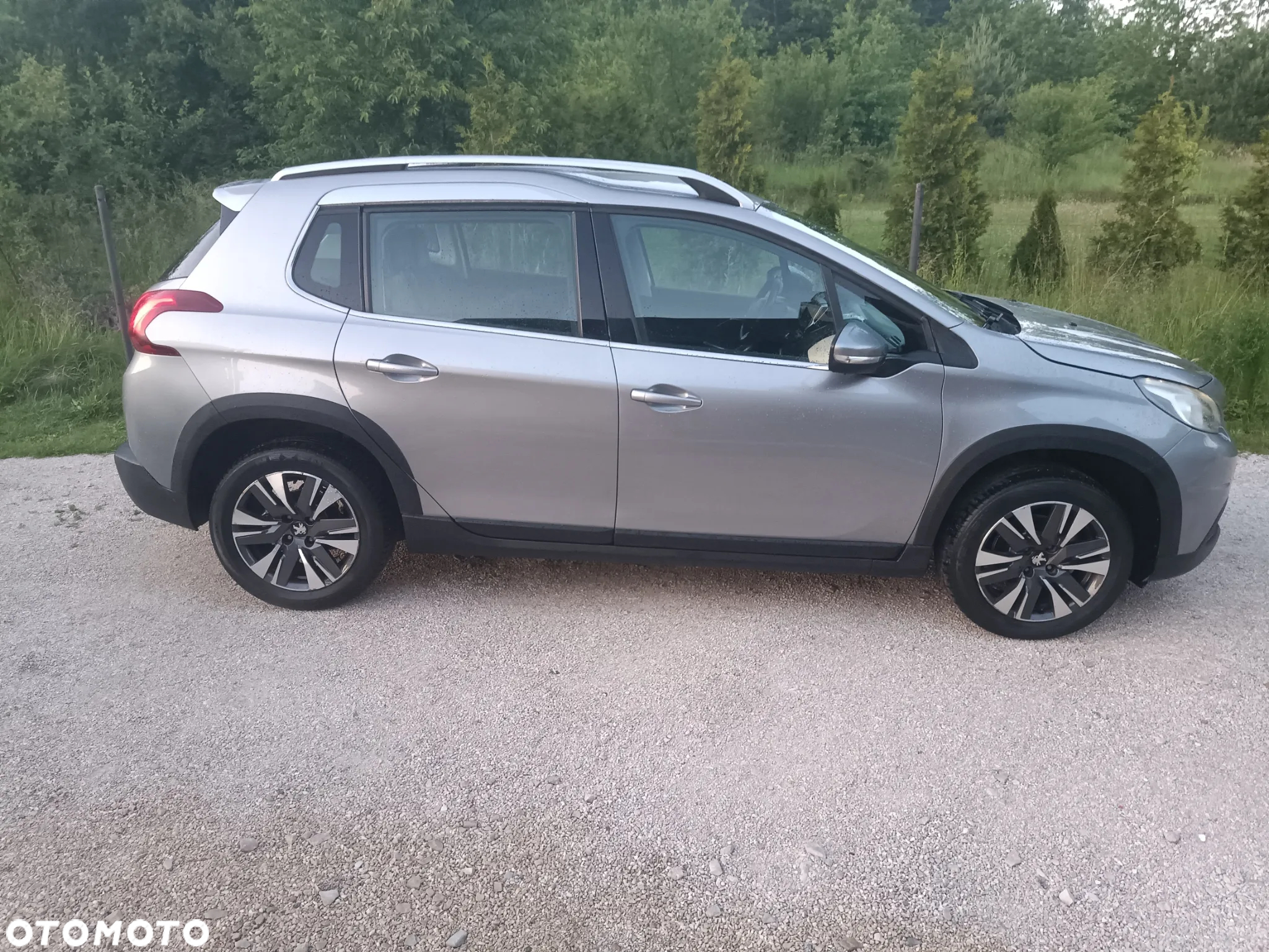 Peugeot 2008 BlueHDi 100 STOP & START Allure - 35