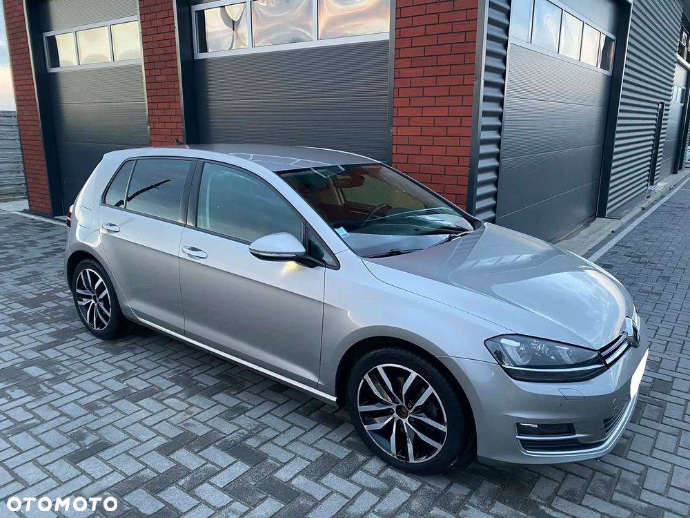 Volkswagen Golf 2.0 BlueTDI Highline - 3