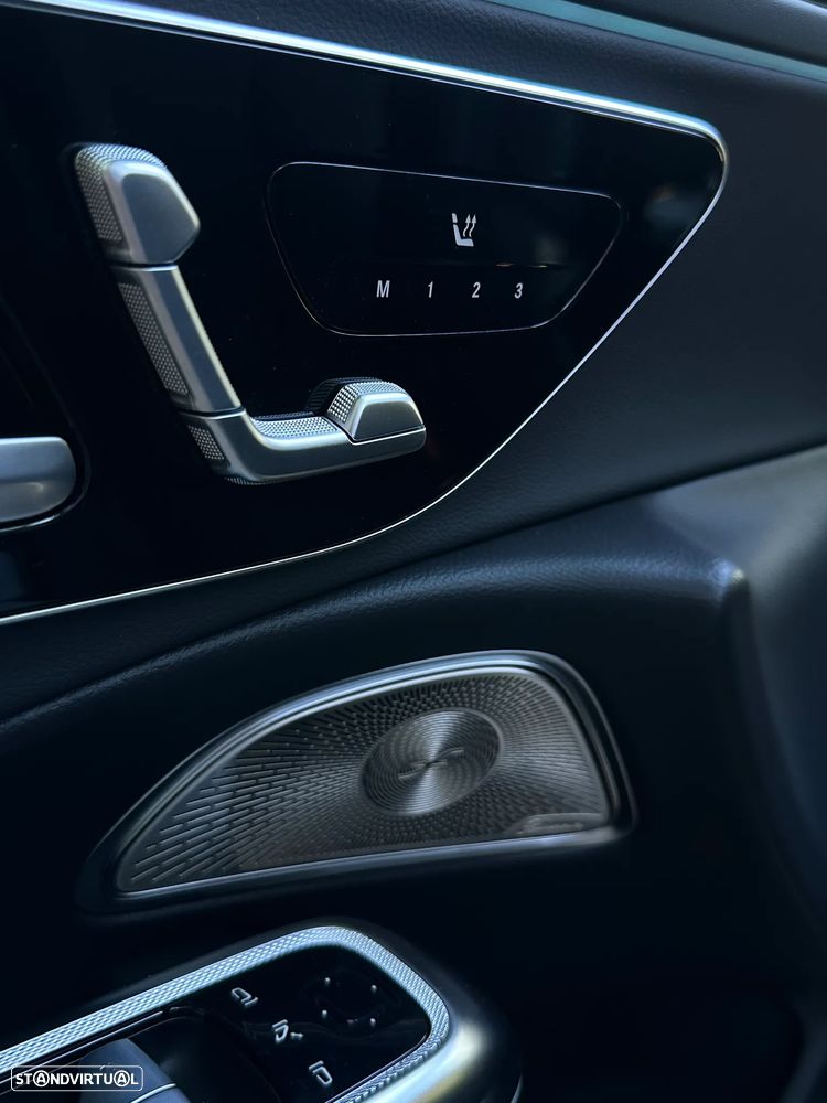 Mercedes-Benz E 300 e Station - 10