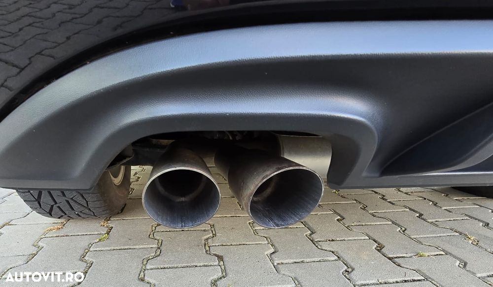 Volkswagen Touran 2.0 TDI DSG Highline - 18