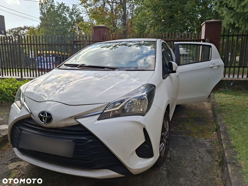 Toyota Yaris - 1