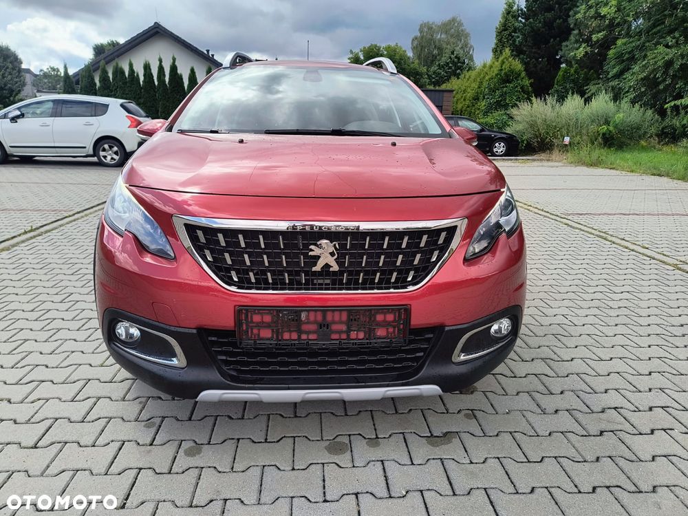 Peugeot 2008 1.2 Pure Tech Allure S&S - 4
