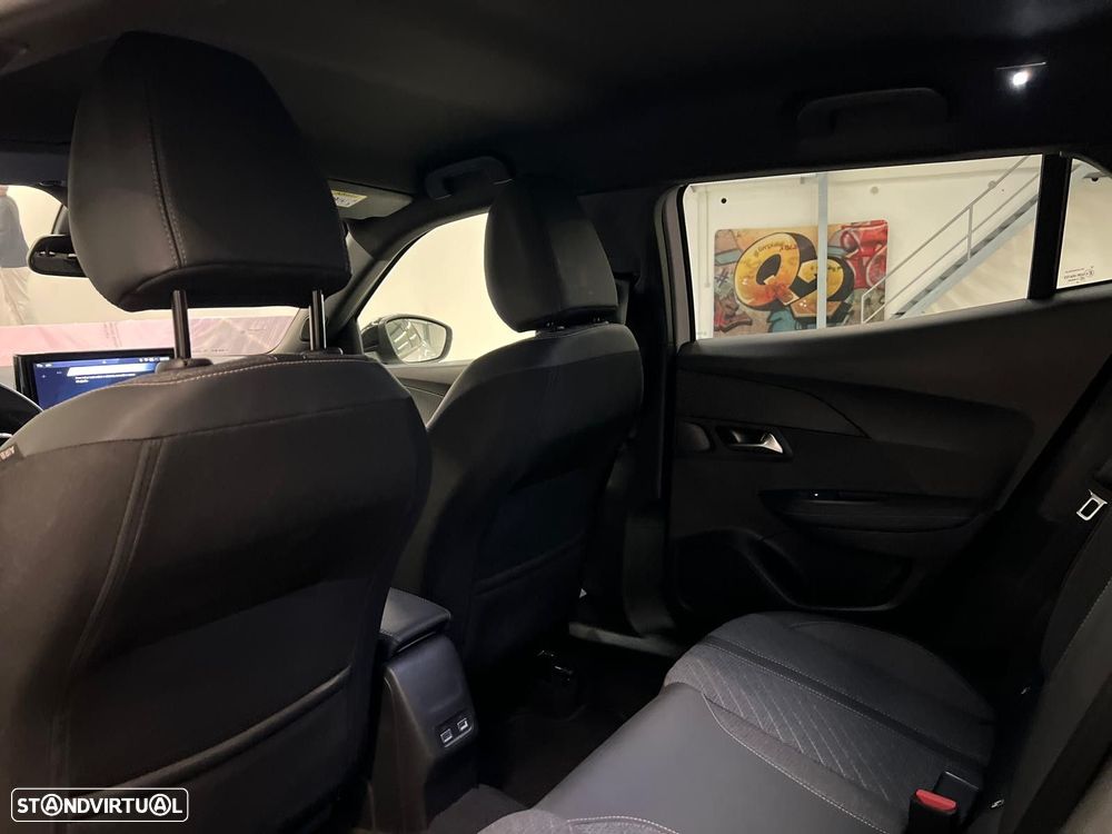 Peugeot 2008 1.2 Hybrid Allure e-DCS6 - 13