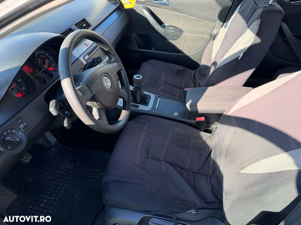 Volkswagen Passat 1.9TDI Comfortline - 4