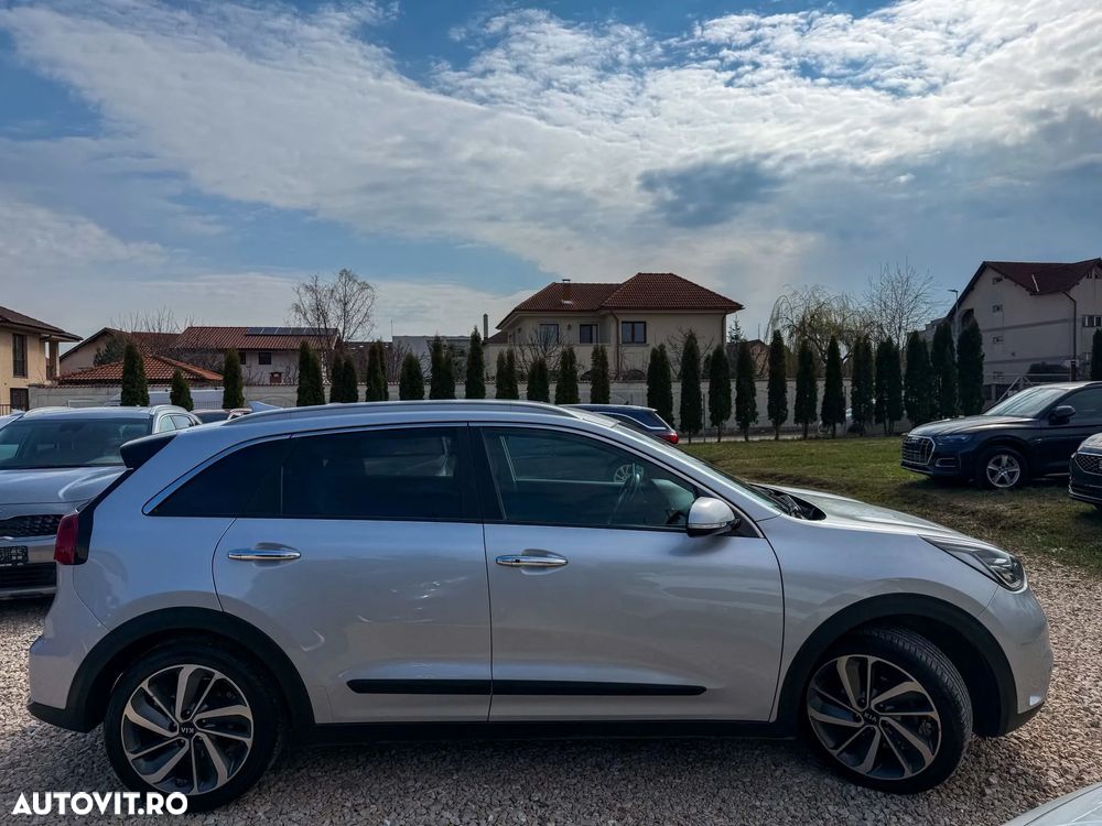 Kia Niro 1.6 GDI HEV 2WD OPF Aut. Edition 7 - 3