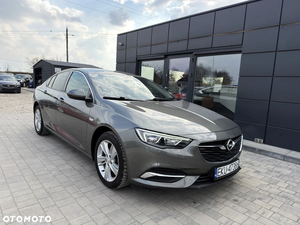 Opel Insignia 1.5 T Exclusive S&S - 16
