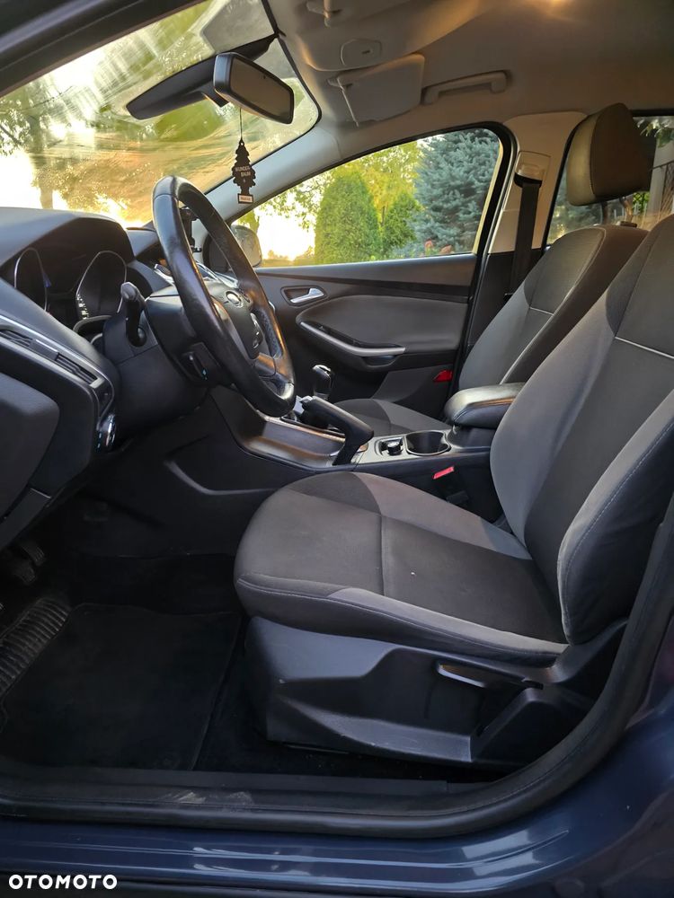 Ford Focus 1.6 FF Ambiente - 11