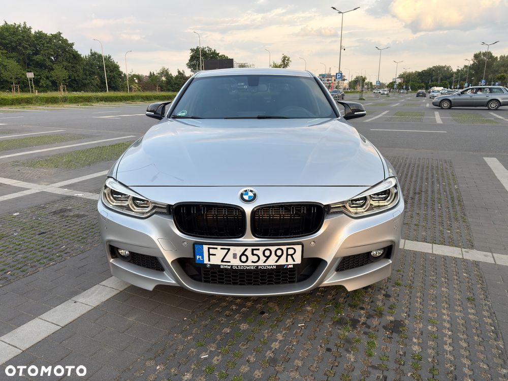 BMW Seria 3 330e iPerformance M Sport Shadow - 2