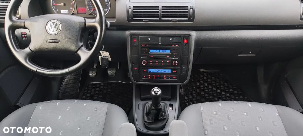 Volkswagen Sharan 1.9 TDI Trendline - 32