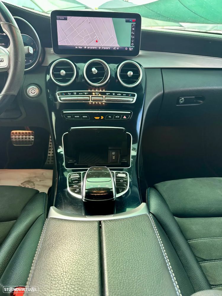 Mercedes-Benz C 300 de AMG Line - 12