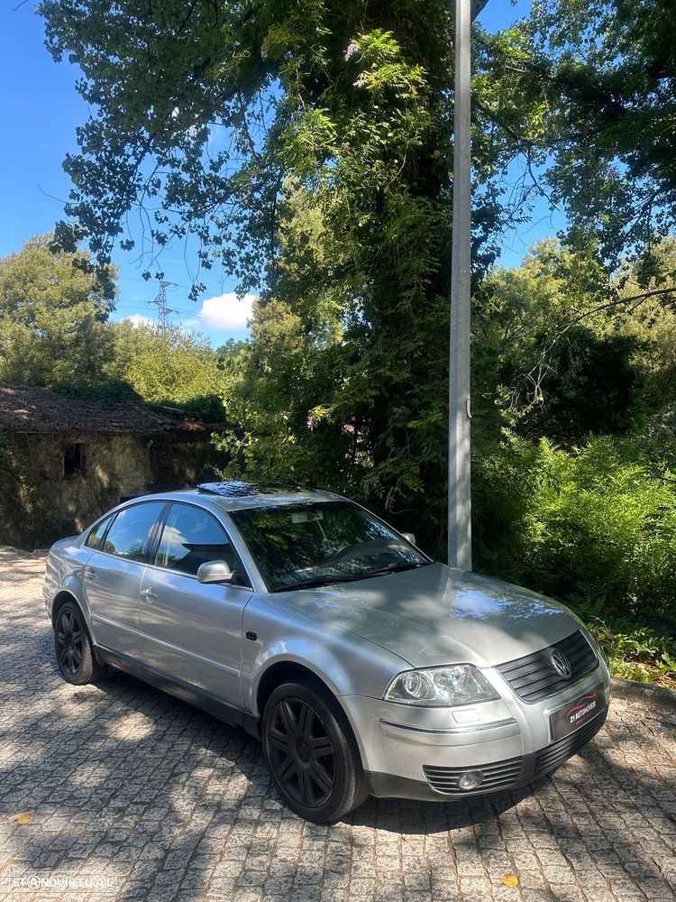 VW Passat 1.9 TDi Highline Tip - 8