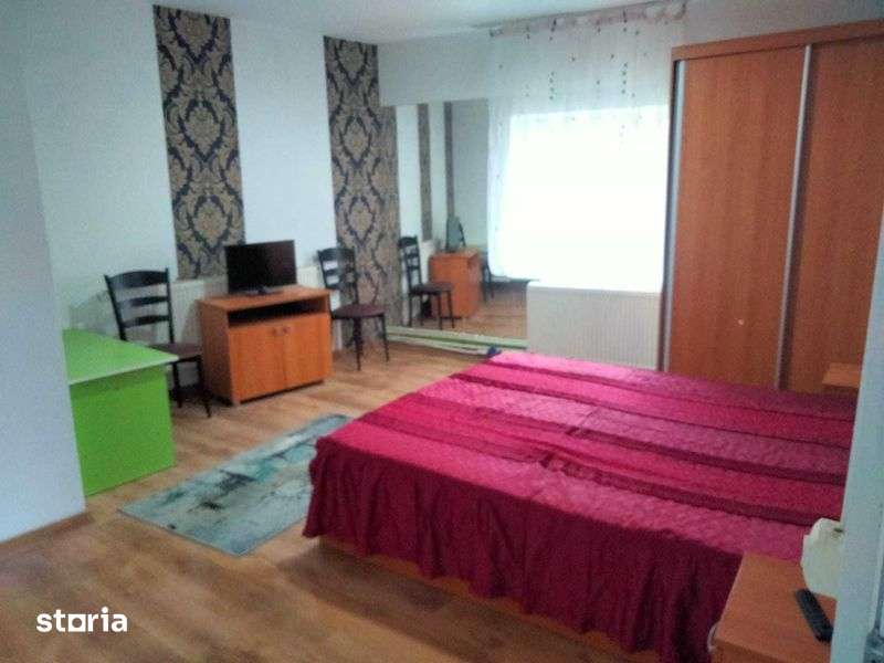 Inchiriez garsoniera - Imagine principală: 2/7
