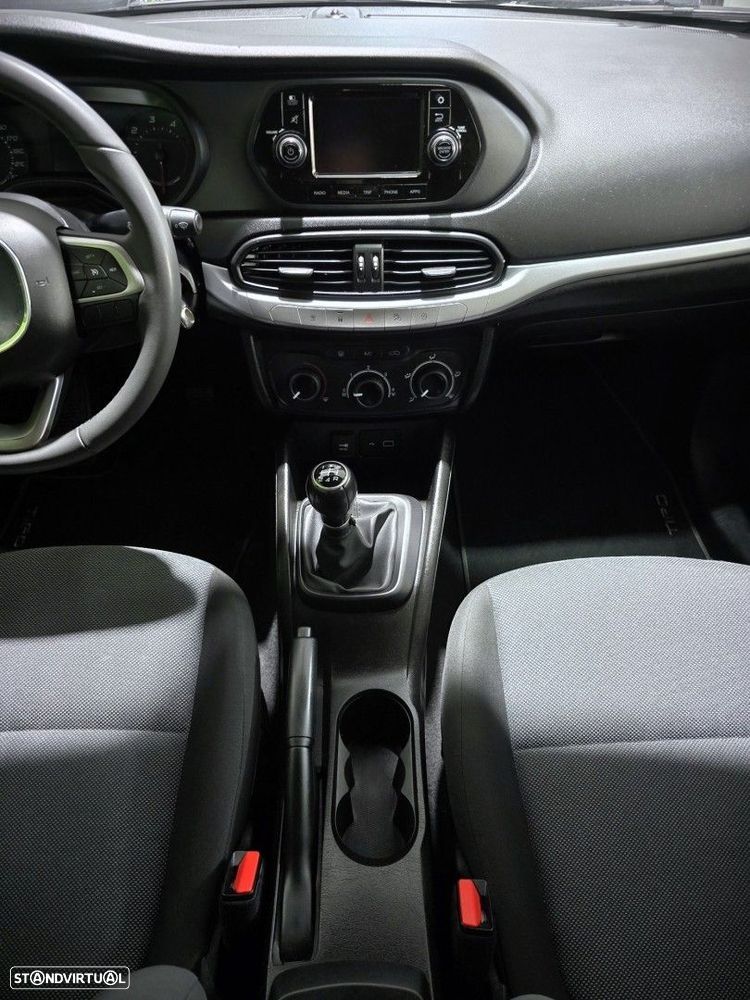 Fiat Tipo Station Wagon 1.3 M-Jet Street - 24