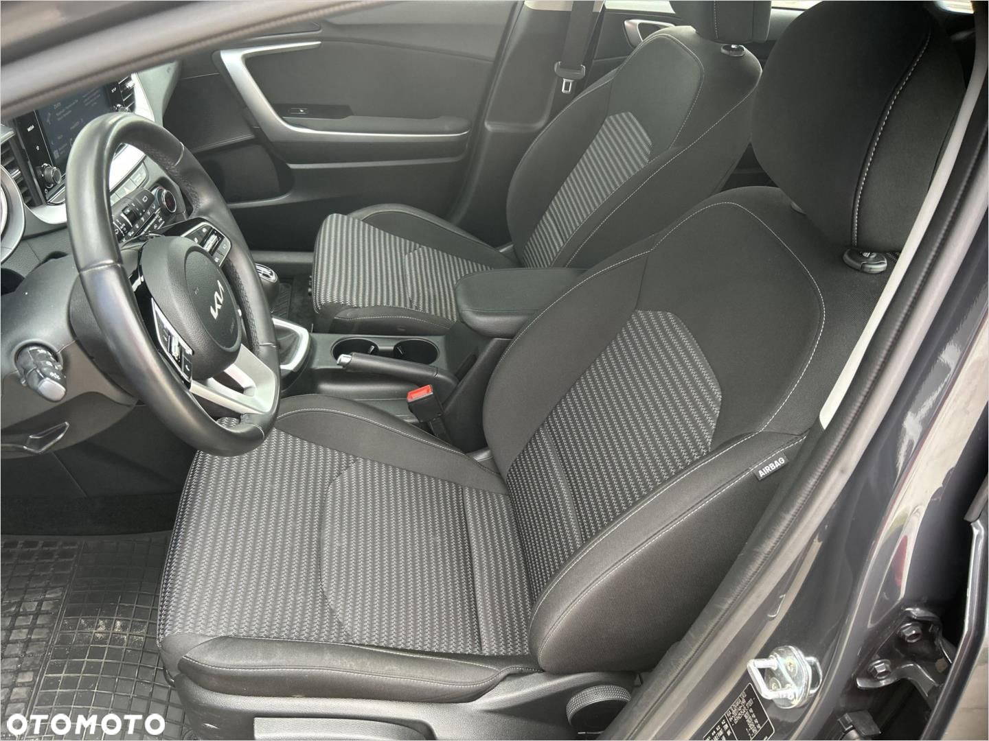 Kia Ceed 1.5 T-GDI M - 17